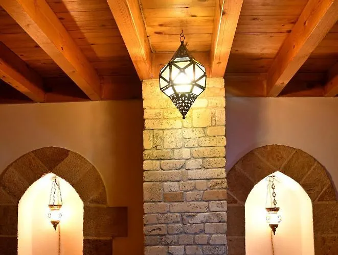 펜션 The Three Story Old Town House *